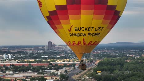 Rainbow-Ryders-Heißluftballons-In-Albuquerque,-New-Mexico