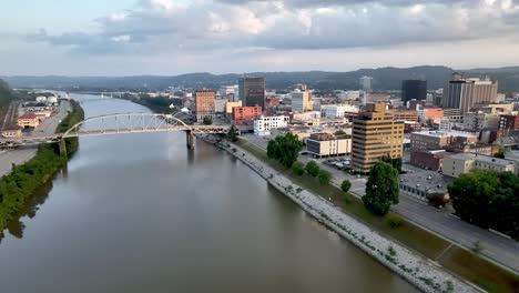 Charleston-West-Virginia-aerial-pullout-down-the-Kanawha-River