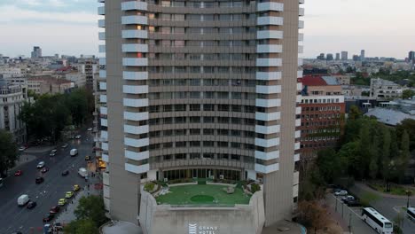 Grand-Hotel-Bukarest-Am-Universitätsplatz-In-Rumänien,-Interkontinentalhotel