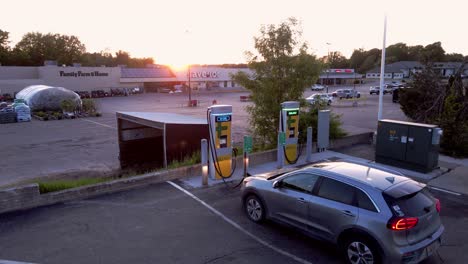 Modern-EV-charging-in-small-town-of-Clare-in-USA,-Michigan