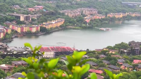 Explora-El-Sereno-Encanto-De-Una-Estación-De-Montaña-India.