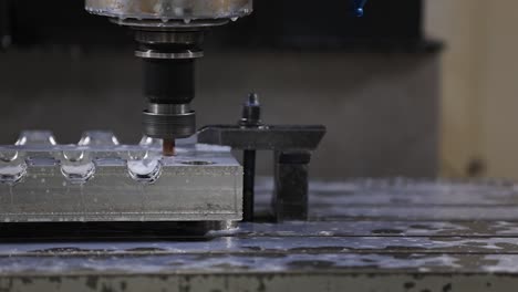 Maravíllate-Con-La-Ejecución-Impecable-De-Diseños-Complejos-Que-Muestran-Las-Capacidades-Del-Mecanizado-De-Precisión-Cnc-Y-Vmc.