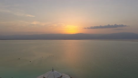 Sonnenaufgang-über-Dem-Toten-Meer-Im-Süden-Israels