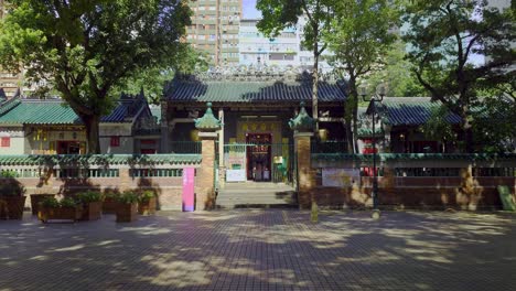 Calle-Del-Templo-En-El-Parque-Cerca-De-Yau-Ma-Tei