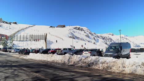 Pan-shot-view-of-Parking-lot-and-in-the-Farellones-Snow-park,-Chile