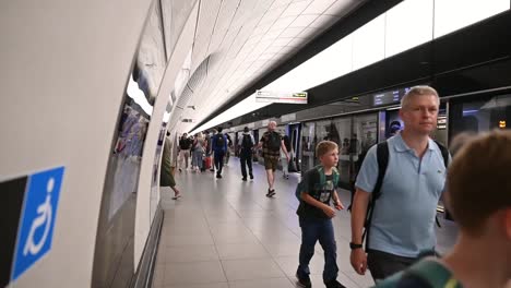 Underground-here-near-the-Elizabeth-Line,-London,-United-Kingdom