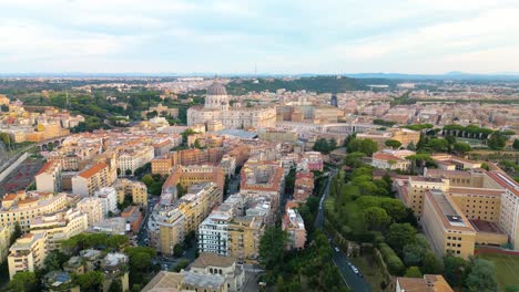 Beautiful-Establishing-Shot-of-Rome,-Italy-with-Vatican-City-in-Background-on-Typical-Day