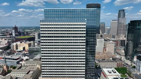 Edificio-De-La-Sede-Central-En-Minneapolis,-Minnesota