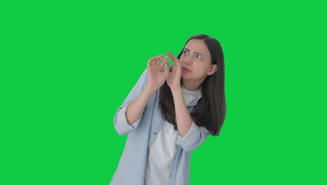 Indian-girl-scared-of-something-Green-screen
