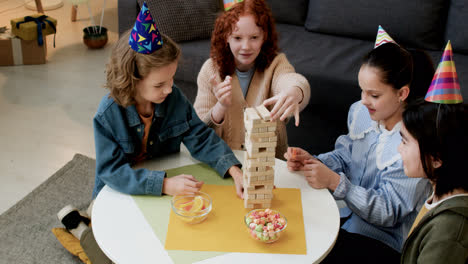 Niños-En-Fiesta-De-Cumpleaños