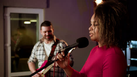 Musical-group-in-the-studio