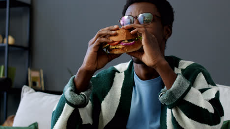 Man-eating-burger