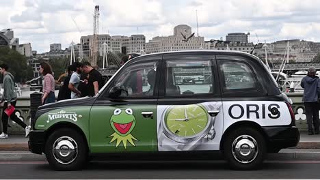 Oris,-Die-Muppets,-Uhr,-London,-Vereinigtes-Königreich