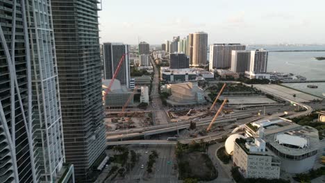 Entwicklung-Der-Innenstadt-Mit-Baustelle-In-Florida