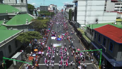 Un-Dron-Disparó-Sobre-Abanderados-Y-Bandas-De-Música-Durante-El-Desfile-Del-Día-De-La-Independencia-De-Costa-Rica.