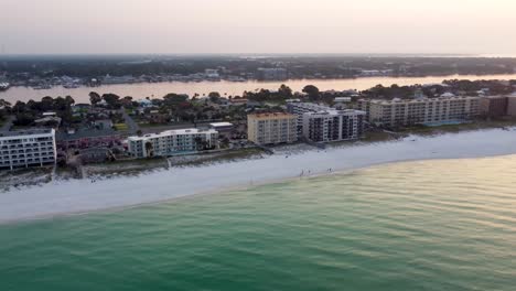 Playa-De-La-Isla-Okaloosa-En-Destin-Fort-Walton-Beach,-Florida