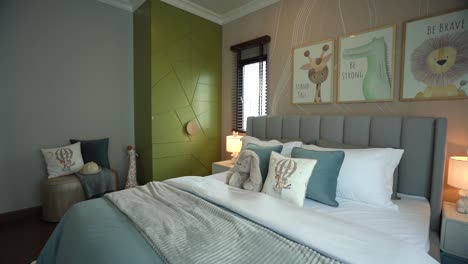 Lindo-Y-Elegante-Diseño-Interior-De-Dormitorio-Infantil-En-Blanco-Y-Azul.