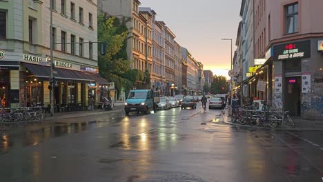 Vista-De-La-Calle-En-Kreuzberg,-Berlín,-Alemania