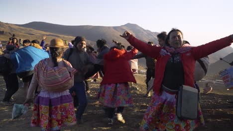 Mañana-En-El-Festival-Del-Día-Del-Padre-En-Huancayo,-Perú