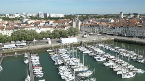 Boats-moored-in-La-Rochelle-port,-Charente-Maritime-in-France