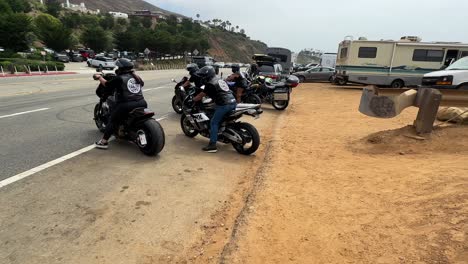 No-Hay-Reglas-Boyz-Club-De-Motociclistas-Del-Sur-De-California-Saliendo-A-La-Carretera
