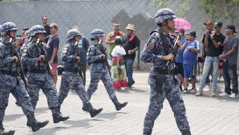 Soldiers-of-the-Mexican-army-at-the-parade-in-honor-of-Independence-Day-of-Mexico