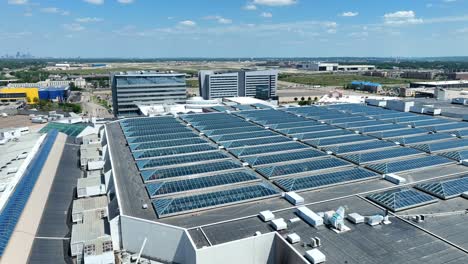 Skylights-on-roof-of-Mall-of-America-in-Bloomington,-Minnesota