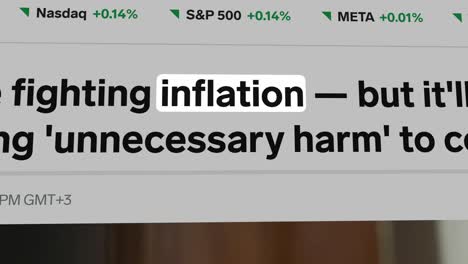Several-News-Headlines-About-Inflation-On-The-Internet---Social-Media-News-Concept