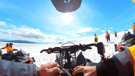 Schneemobiltour-Am-Langjökull-Gletscher