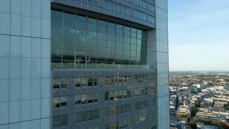 Commerzbank,-Tower,-Skyscraper,-Reflections,-Mirror,-City,-Skyscraper,-skyline,-Frankfurt,-Main,-Buisness,-Documentary,-Cinema,-Drone