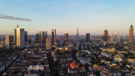 Frankfurt,-Main,-Skyline,-Baukran,-Kreis,-Sonnensitz,-Perfekt,-Bewegung,-Kran,-Hyperlapse,-Sonnenaufgang,-Bunt,-Finanzen,-Geschäft,-Wach,-Geld,-Bankwesen