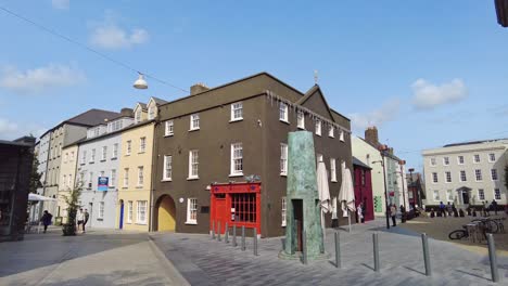 Waterford-City-Viking-Triangle-streetscape-on-a-summer-evening
