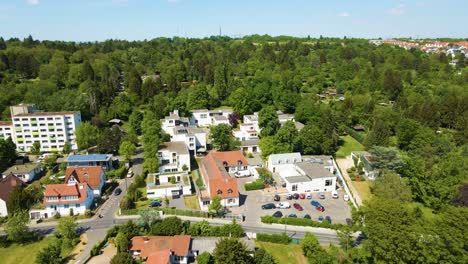 Media-Campus-Frankfurt,-Budgeheim,-Schulen-des-dt