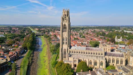Boston,-Lincolnshire:-A-historic-UK-market-town-known-for-the-Pilgrim-Fathers'-legacy