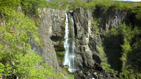 Slow-motion-of-Icelandic-waterfall---Hundafoss,-located-in-the-south-of-Iceland-in-Skaftafell-in-Vatnajökull-National-Park
