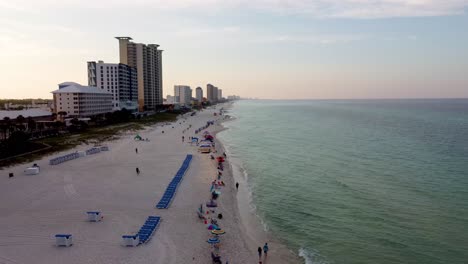 Morgenblick-Auf-Den-Strand