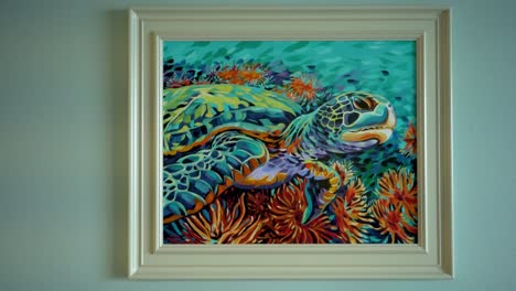 Pintura-De-Tortuga-Verde-Hawaiana-Honu-Entregada-En-La-Pared-Dentro-De-La-Casa