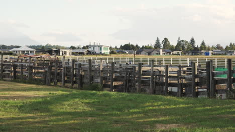 Paddock-De-Rodeo-Rural-En-Te-Anau,-Nueva-Zelanda