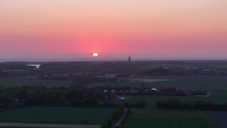 Eine-Statische-Morgenansicht-Der-Stadt-Westkapelle-In-Den-Niederlanden