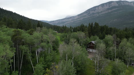 Vordereingangstor-Des-CN-Wilderness-Bible-Camp-In-Montana