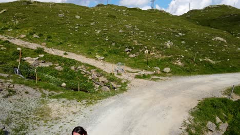 Piz,-Bernina,-People,-Hiking,-Nature,-Switzerland,-Alps,-ALpen,-Ice-Shelf,-documentary,