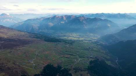 Schweiz,-Alpen,-Natur,-Berg,-Tal,-Landwirtschaft,-Tourismus,-Schweizerisch