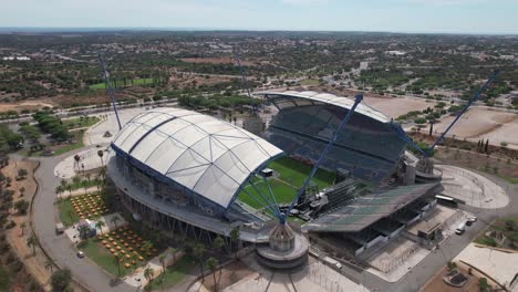 Toma-Aérea-De-Un-Estadio-Vacío-Algarve