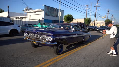 Low-Rider-Saltando-En-La-Calle