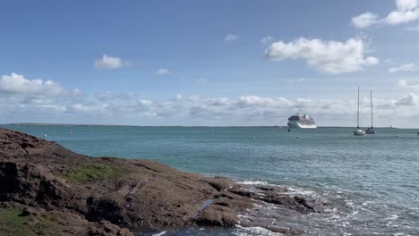 Dunmore-East-Waterford-cruise-liner-anchored-in-the-bay-autumn-morning