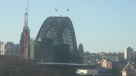 Puente-Del-Puerto-De-Sydney-Con-La-Bandera.