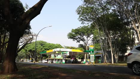 Brazilian-state-oil-company-Petrobras-fuel-supply-to-gas-stations,-Brasilia