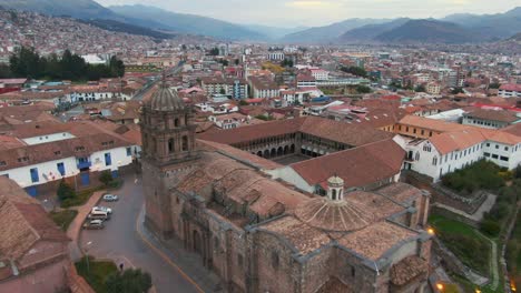 Santo-Domingo-Church-And-Koricancha-In-Cusco,-Peru