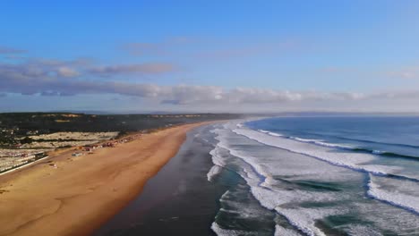 Drone-clip-from-the-beach-in-Costa-Da-Caparica,-Portugal