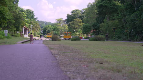 Der-Eisenbahnkorridor-In-Singapur